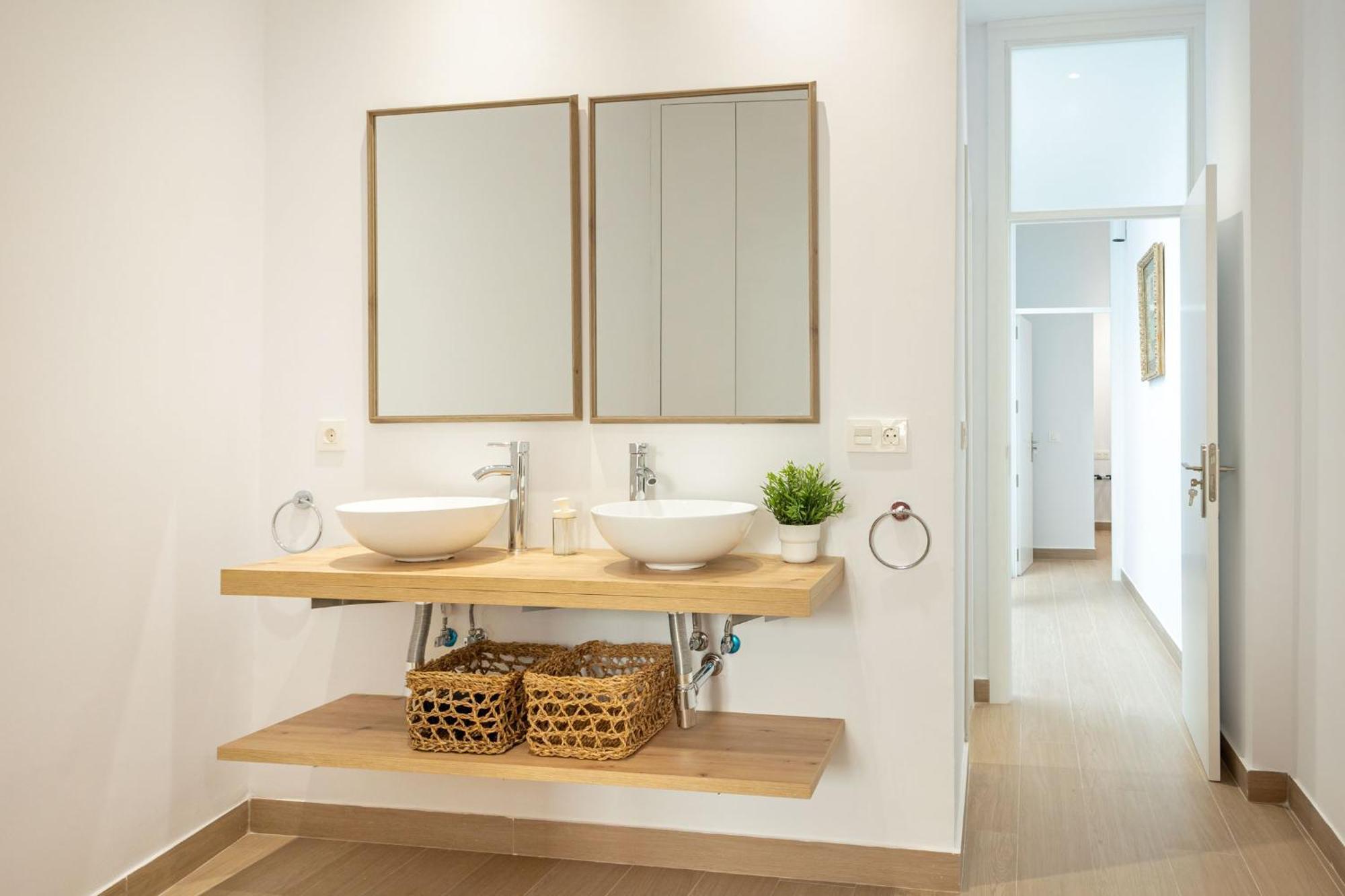 New! La Casa Del Cerrajero Apartment Севиля Екстериор снимка