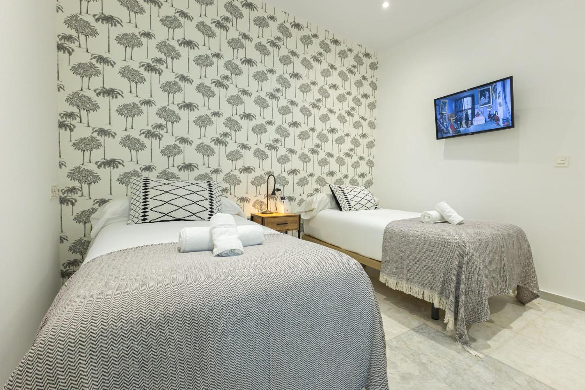 New! La Casa Del Cerrajero Apartment Севиля Екстериор снимка
