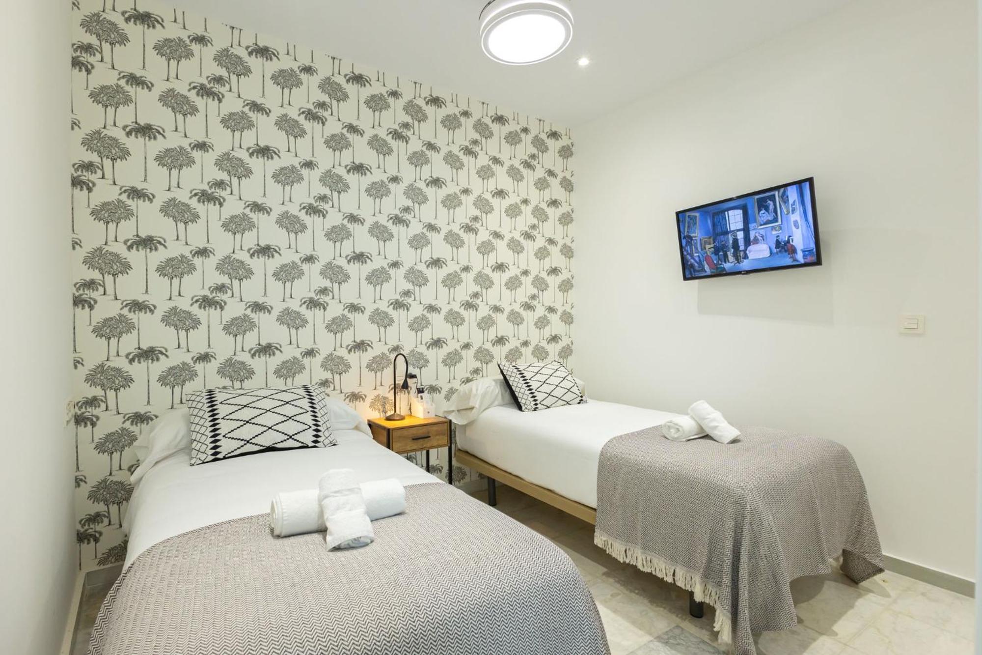 New! La Casa Del Cerrajero Apartment Севиля Екстериор снимка